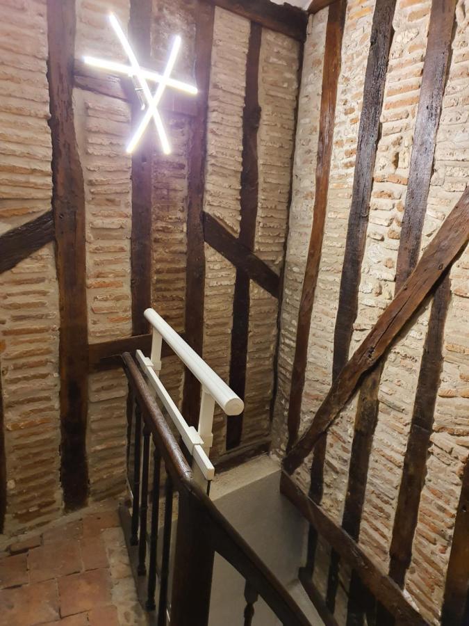 MAISON GÎTE ENTIER EN HYPER HYPER CENTRE AUX COEUR DES HALLES de TOURS de 2 à 7 PERSONNES Esterno foto