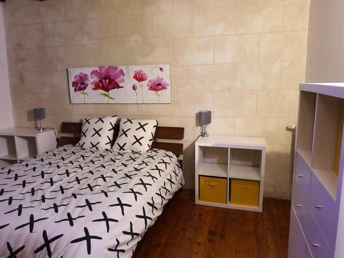 MAISON GÎTE ENTIER EN HYPER HYPER CENTRE AUX COEUR DES HALLES de TOURS de 2 à 7 PERSONNES Esterno foto