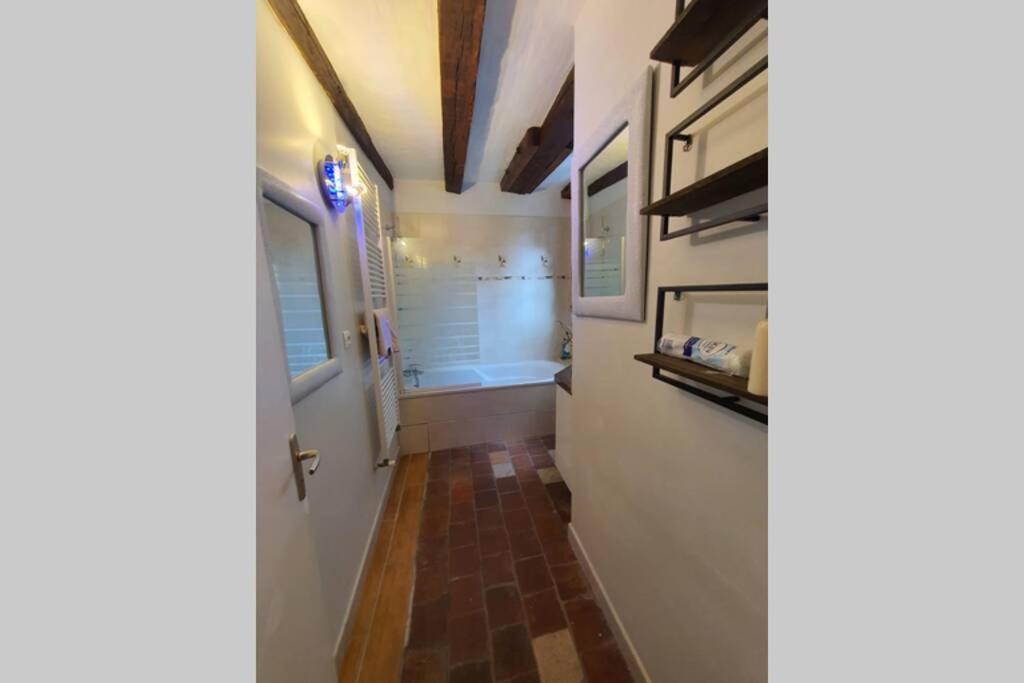 MAISON GÎTE ENTIER EN HYPER HYPER CENTRE AUX COEUR DES HALLES de TOURS de 2 à 7 PERSONNES Esterno foto
