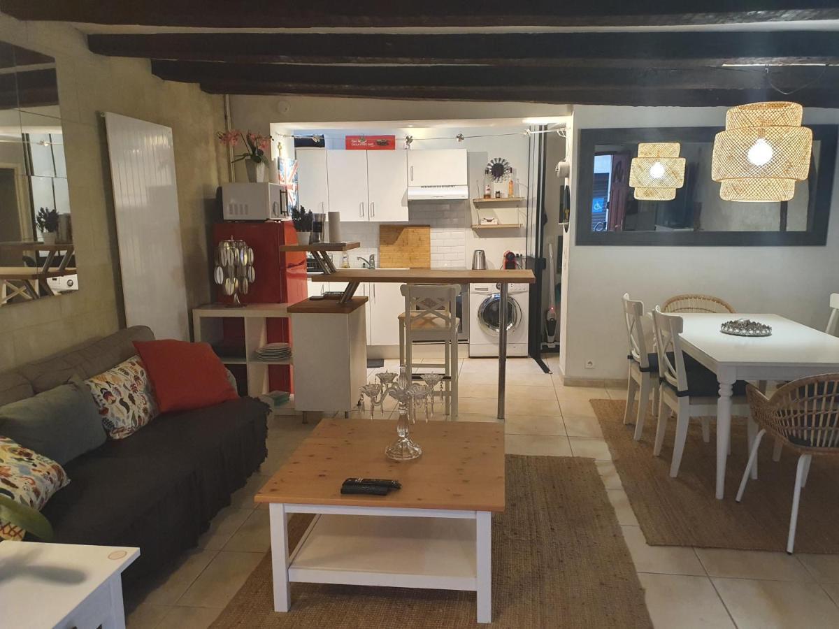 MAISON GÎTE ENTIER EN HYPER HYPER CENTRE AUX COEUR DES HALLES de TOURS de 2 à 7 PERSONNES Esterno foto